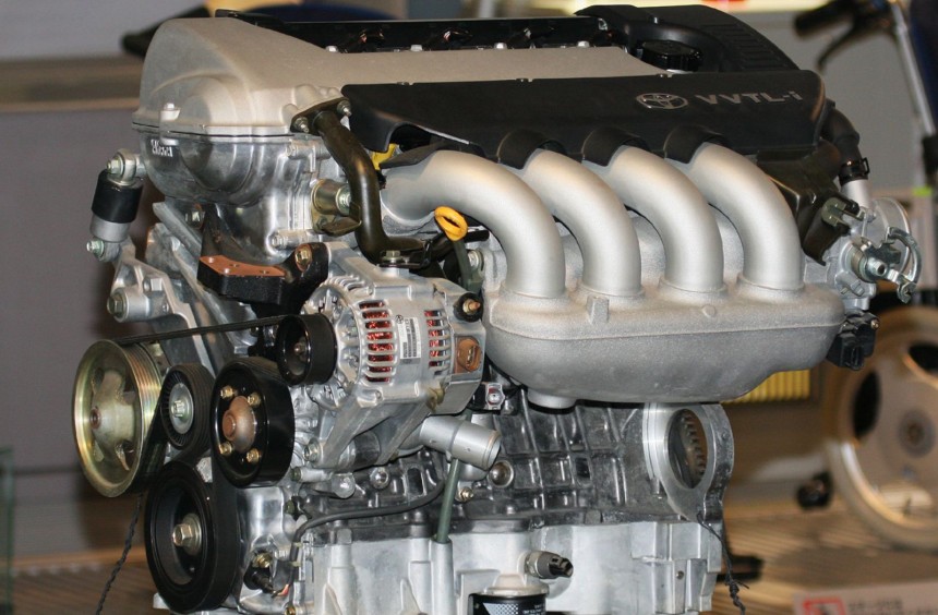 Toyota  2ZZ\-GE Engine
