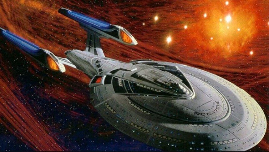 USS Enterprise Grande ship in space between space war with