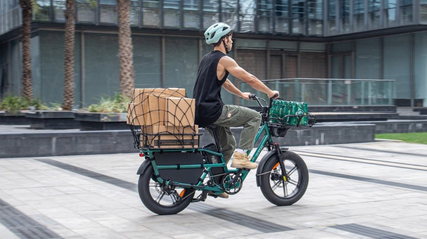 Fiido launches the T2 cargo e\-bike as the perfect family two\-wheeler that could replace the daily driver