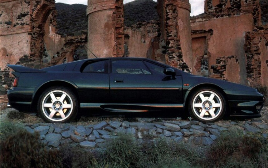 Lotus Esprit V8