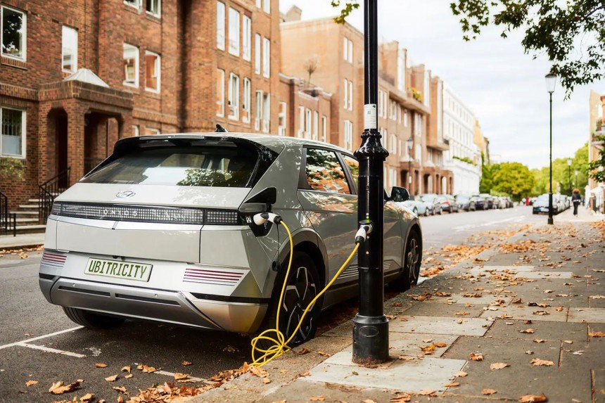 Lamppost charge points are a crucial part of EV charging infrastructure