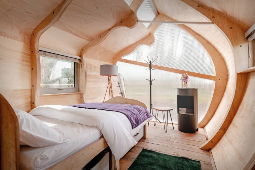 The aerospace\-inspired Monocoque Cabin