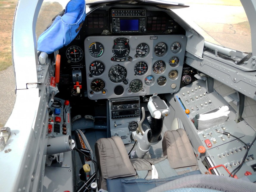 L\-39 Albatros cockpit