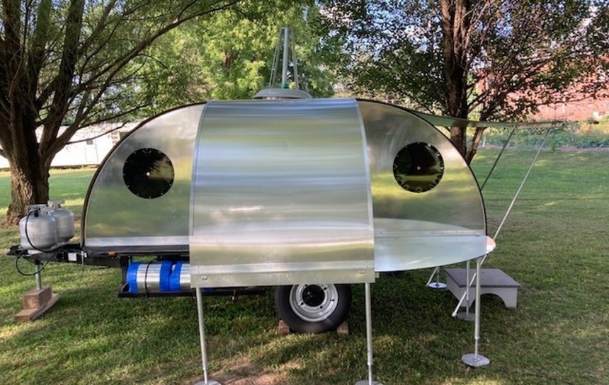 UFO 15X Camper Exterior \(Unfolded\)