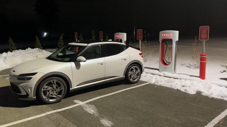 Supercharger access for non\-Tesla EVs goes live in the U\.S\.