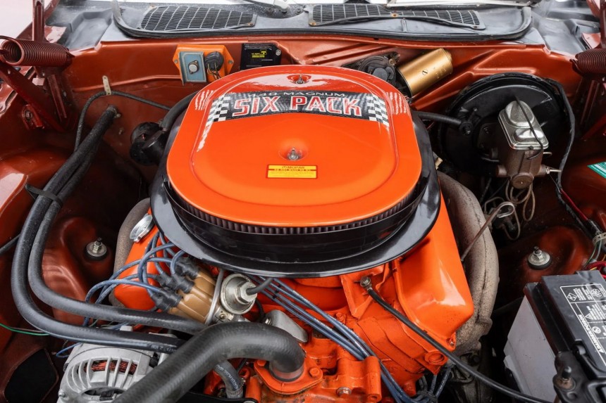 1970 Dodge Challenger R/T 440 Six\-Pack in Dark Burnt Orange