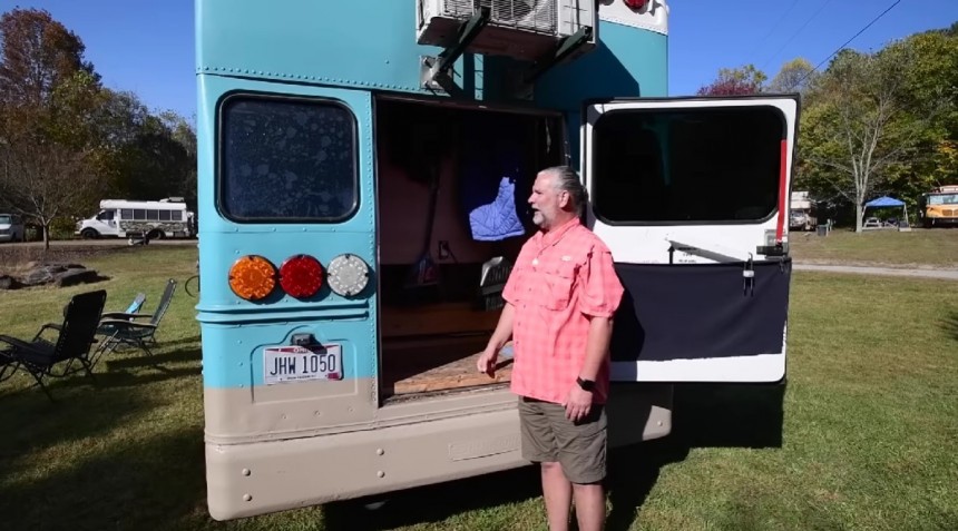 2005 All\-American Blue Bird Converted Into an Off\-Grid Motorhome