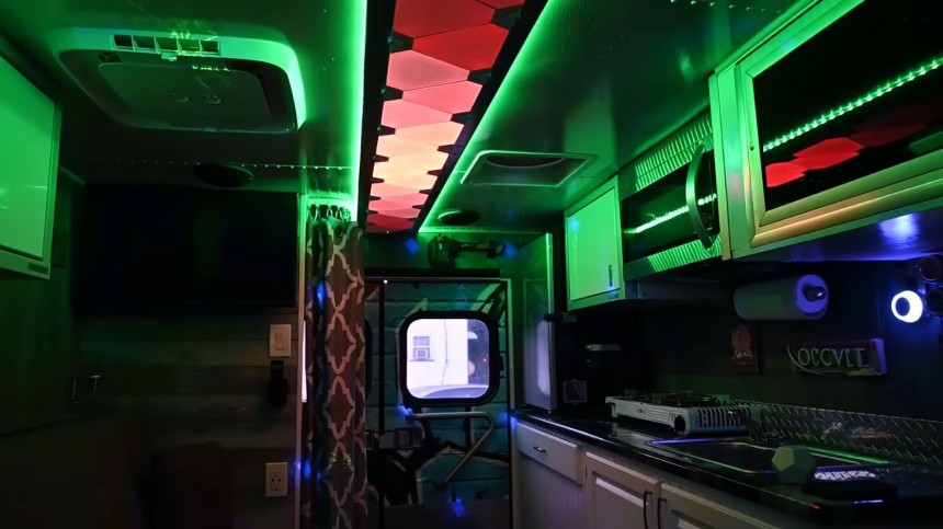 4x4 Ambulance Conversion Light Show