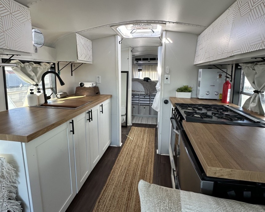 2005 Freightliner school bus converted into lovely tiny home