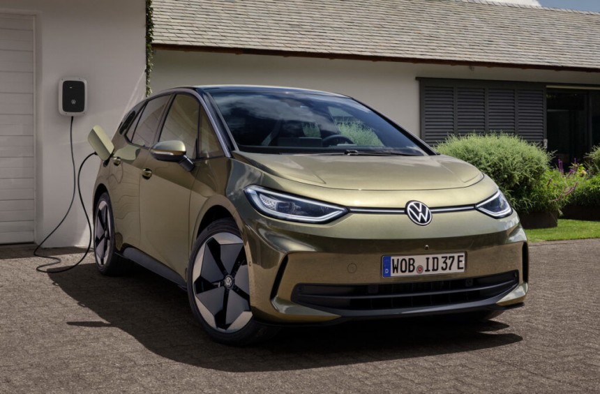 Volkswagen is willing to fund the total amount of €6,750 / \$7,400 for those who ordered an ID\. model before December 15