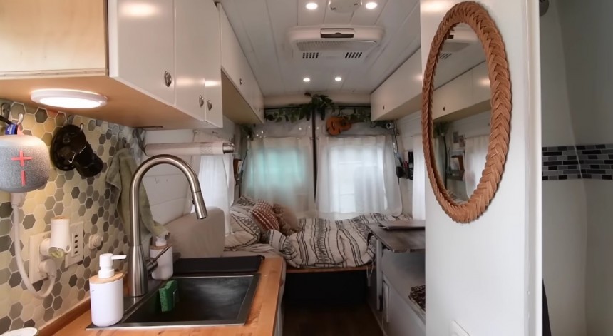 Couple Designed a 2015 Ford Transit To Be Their Mobile Home