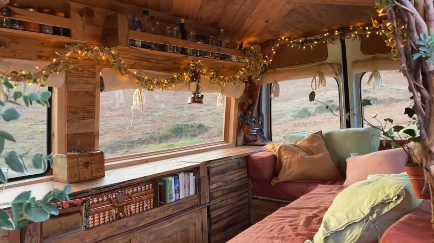 This Dirt Cheap, One\-of\-a\-Kind Camper Van Is a Fairytale Treehouse on Wheels