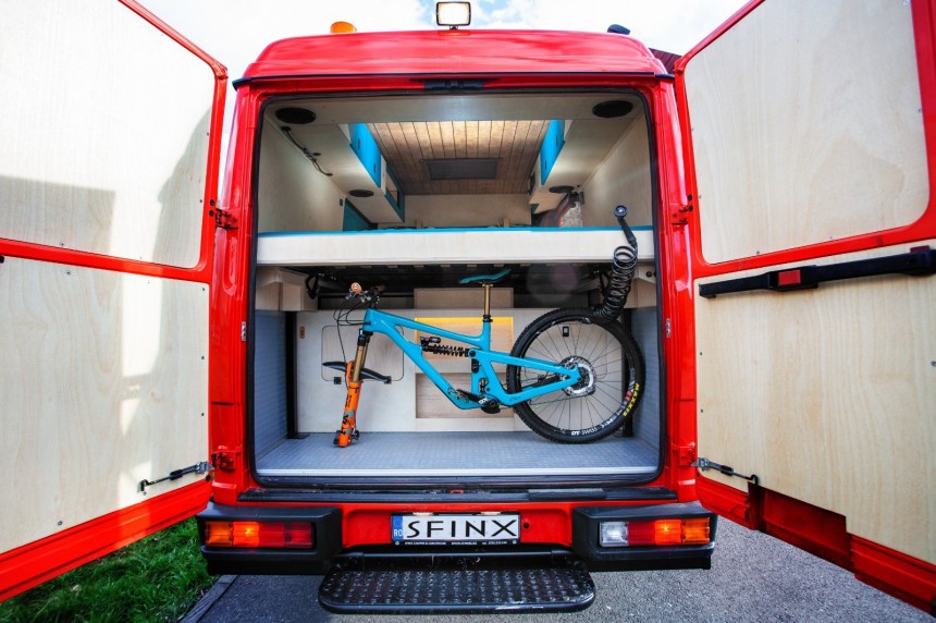 Vario Camper E\-Bike Garage