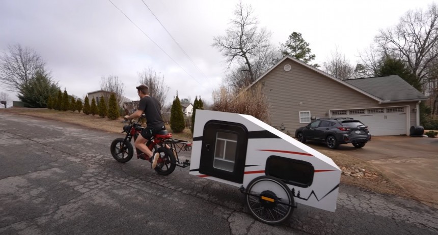 This e\-bike trailer is very light, comfortable, cheap, and runs under its own power