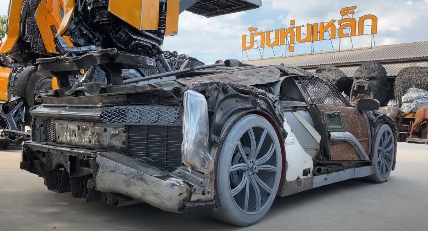 Scrap Metal Art Thailand makes automotive art from scrap metal