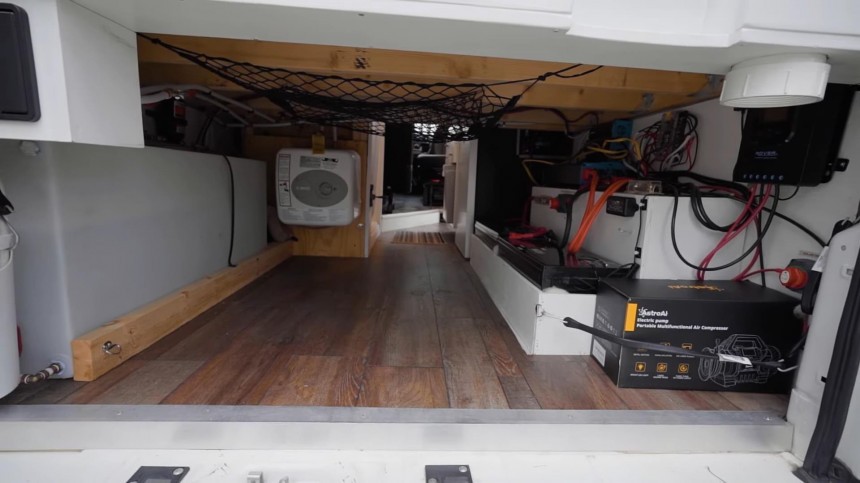 This Ram ProMaster Is a Stealthy, Family\-Friendly Tiny Home Built for a Very Fair Price