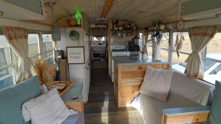 This School Bus Was Turned Into a Cute and Affordable Tiny Home/Music Studio on Wheels