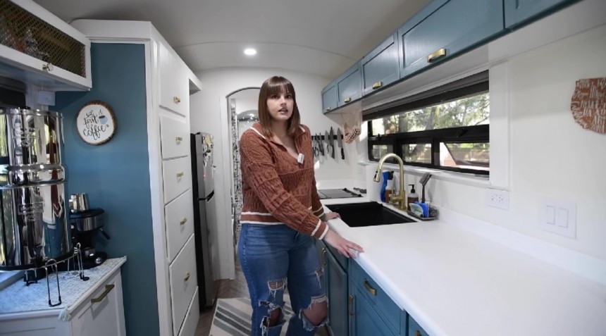 Skout, the Off\-Grid Skoolie With a Homey Interior