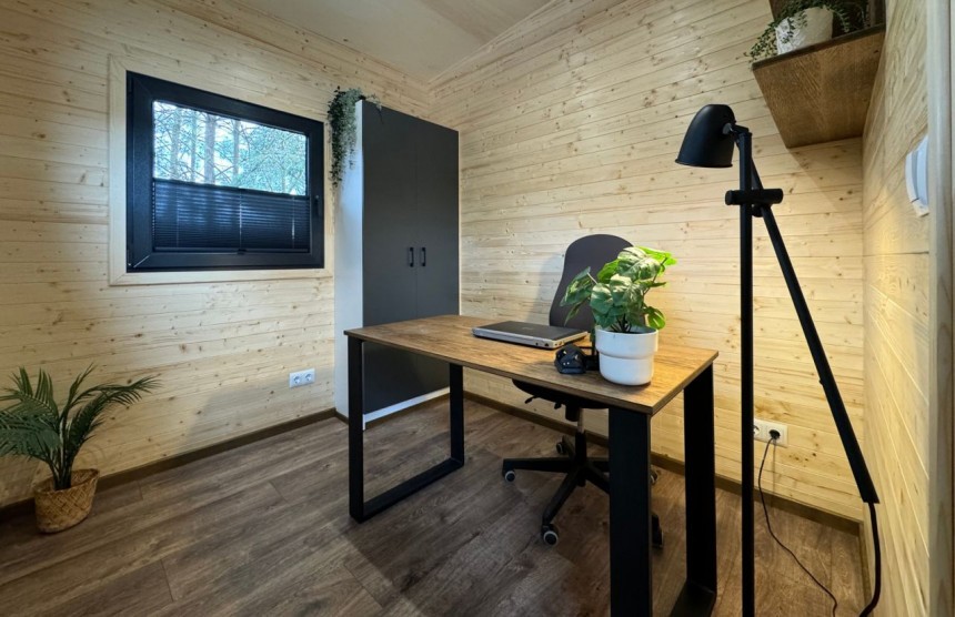 Scandinavian\-style Lily 403 tiny house on wheels