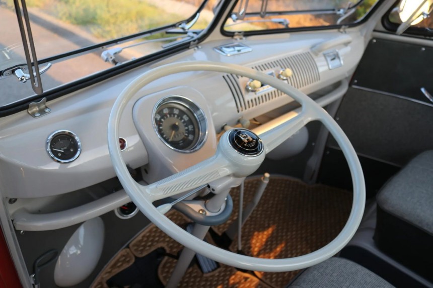 1965 Volkswagen Type 2 Sunroof Deluxe 21\-Window on Bring a Trailer