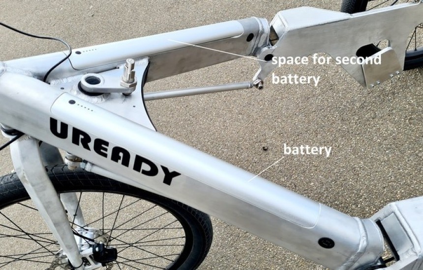 The Uready is an e\-trike that aims to get you feeling like riding a jet ski on asphalt