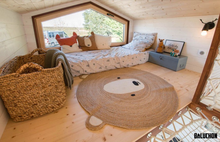 Tiny House Planedennig is a custom tiny for a parent\-child duo, a good example of downsizing