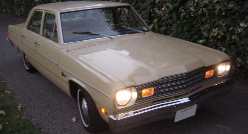 1974 Plymouth Valiant with original North\-American side marker lights \(turned on\)