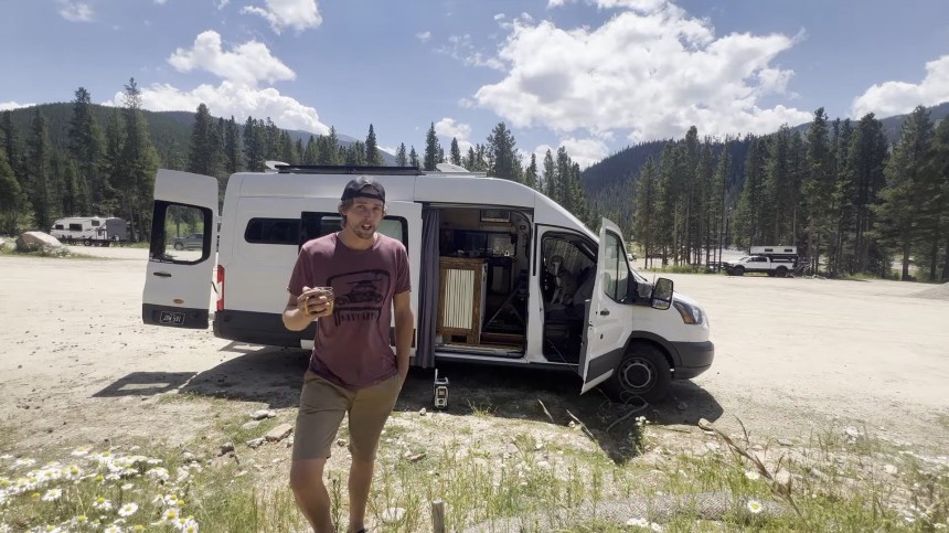 Van Life Meets Sim Racing in This DIY Camper Van Featuring a Solar\-Powered Gaming Rig