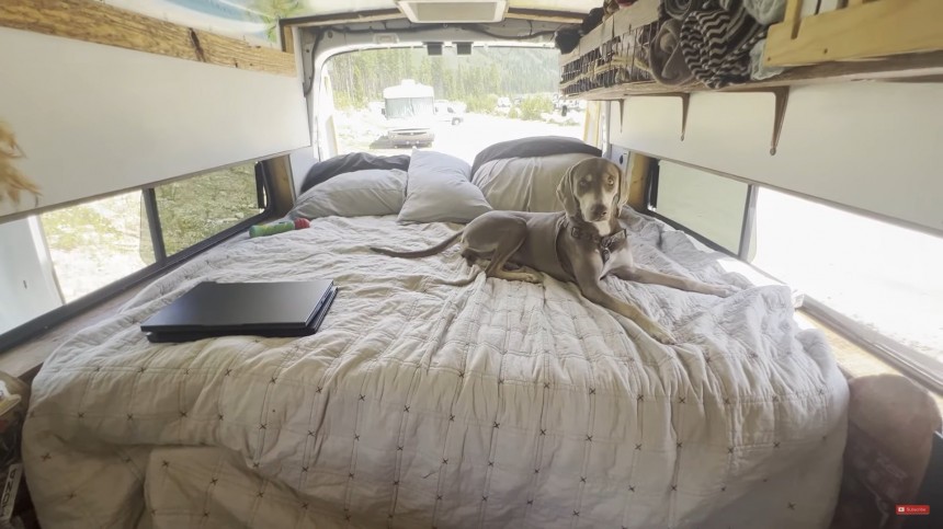 Van Life meets Sim Racing in this DIY camper van that features a solar-powered gaming device