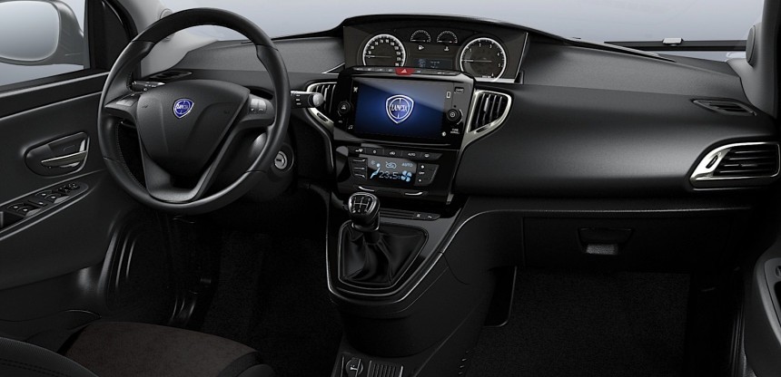 This Lancia Ypsilon costs as much as a Dodge Challenger