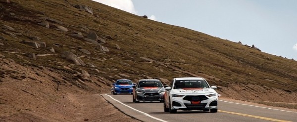 Acura S Nsx Still Has The Hybrid Vibes Races To Pikes Peak Hybrid Record Autoevolution