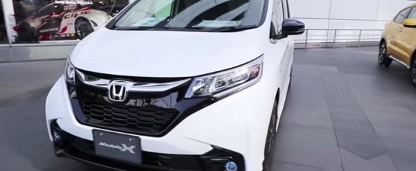 Honda Freed Modulo X Looks Sporty But Tiny In Japan