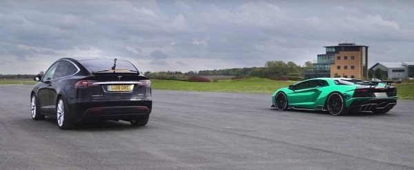 Lamborghini Aventador S Smashes Tesla Model X In Drag Race