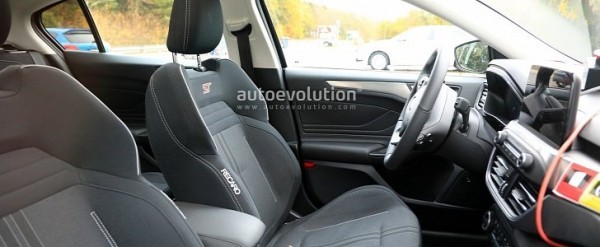 New Ford Focus St Interior Revealed 2 3l Engine Has