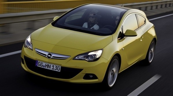 Opel Astra Gtc Receives Panoramic Windscreen And 1 7 Cdti Engines Autoevolution