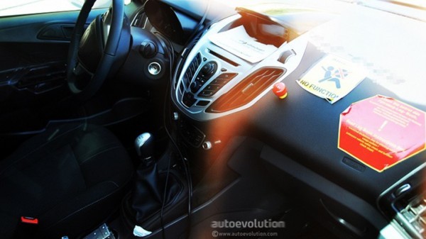 Spyshots Ford B Max Interior Revealed Autoevolution