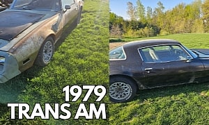 $0.99 1979 Pontiac Trans Am Is a Mysterious Barn Find, Rotting Away in a Yard