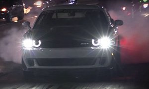 1,000 HP Dodge Challenger Hellcat Sets 1/4-Mile Record On Stock Motor and Tranny