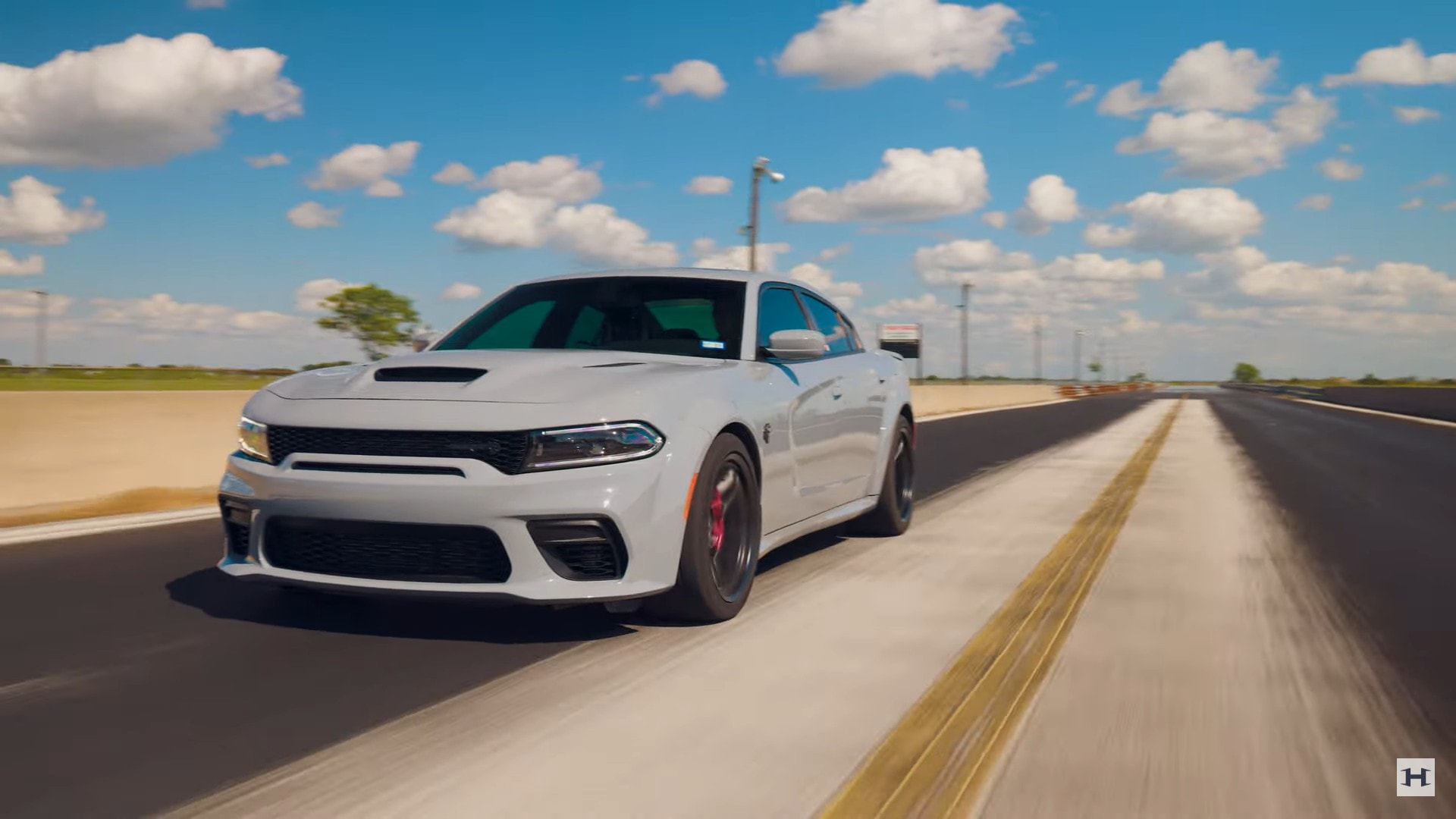 This 1,000HP Hennessey Charger Jailbreak Is Like a DailyDriver Demon