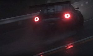 1,000 HP Nissan GT-R Mountain Drifting in Heavy Rain Is How Formula D Drivers Train