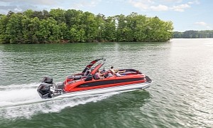 $100K Manitou XT Pontoon Screams High-Class Boating, Unleashes Whopping 900 HP