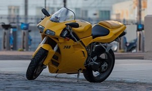 10K-Mile 2001 Ducati 748 Has Pirelli Tires, Aftermarket Pipes and Desmoquattro Muscle