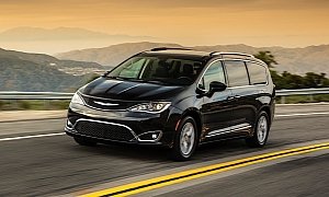 11-Year-Old Kid Steals Mom’s Chrysler Pacifica, Causes Mayhem