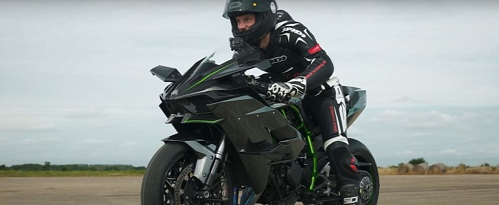 1,100-HP Huracan Calls Out the Ninja H2R, Challenge Accepted