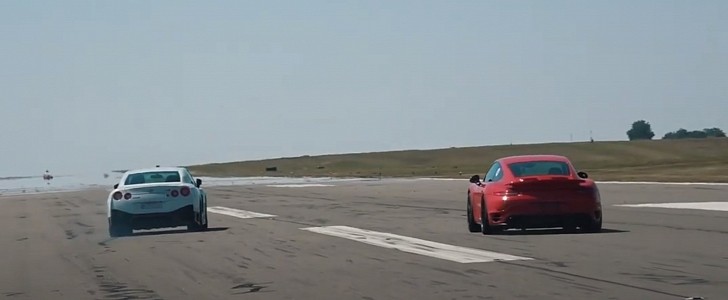 Nissan GT-R drag race blooper