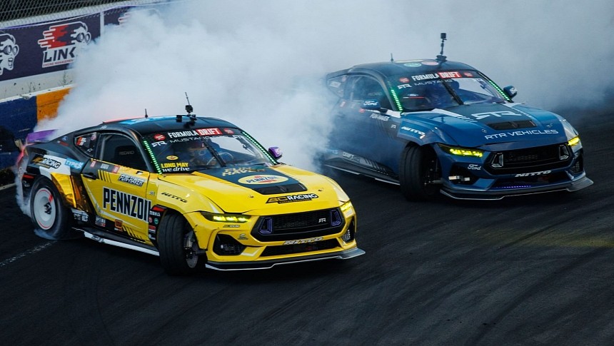 1,111-HP RTR Mustang Reigned Supreme at Formula Drift in NJ, LZ Was on Top of the Game