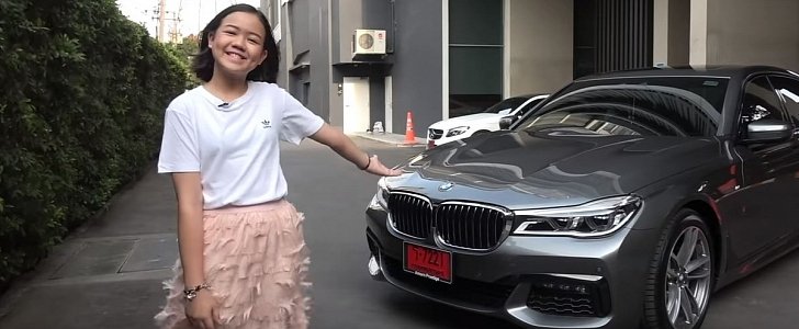 Makeup artist Natthanan Sanunrat, nicknamed Nong Pear, bought a BMW 7 Series with the money she made on YouTube