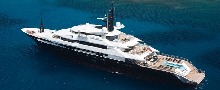 $120 million Alfa Nero was delivered by Oceanco in 2007