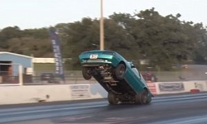 1,400 HP Fox Body Mustang Dragnfly Backs Up Its Nickname with Monster Wheelies