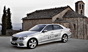 150 MPH Mercedes-Benz E300 Diesel-Hybrid Gets UK Pricing